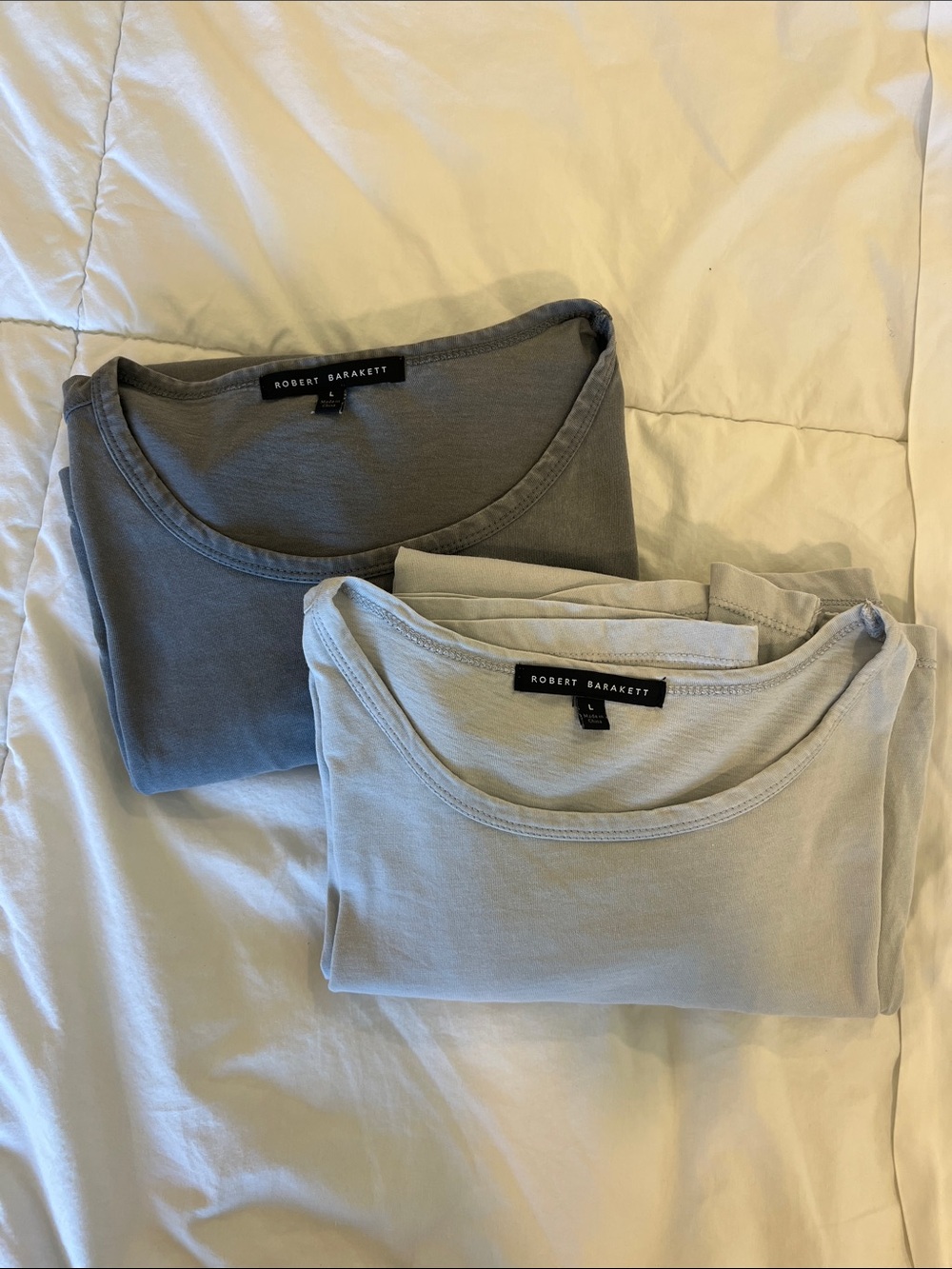 Robert Barakett Light Gray Crewneck Short Sleeve Tee bundle